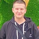 Знакомства: Алекс, 24 года, Альметьевск