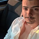 Знакомства: Costi, 28 лет, București