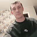 Знакомства: Артем, 32 года, Псков