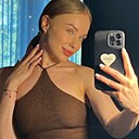 Знакомства: Анна, 22 года, Омск