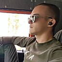 Знакомства: Илья, 26 лет, Нижнегорский
