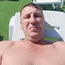 Знакомства: Антон, 39 лет, Красноярск