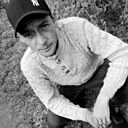 Знакомства: Юрий, 32 года, Николаевск