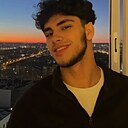 Знакомства: Максим, 22 года, Москва