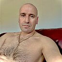 Знакомства: Саша, 38 лет, Радом