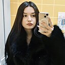 Знакомства: Уля, 19 лет, Санкт-Петербург