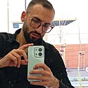Знакомства: Yunis, 27 лет, Варшава