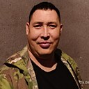 Знакомства: Максим, 38 лет, Урюпинск
