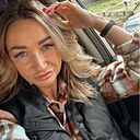 Знакомства: Ксения, 35 лет, Санкт-Петербург