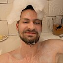 Знакомства: Максим, 26 лет, Санкт-Петербург