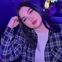 Знакомства: Ди, 25 лет, Ялта