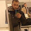 Знакомства: Гарик, 31 год, Тюмень