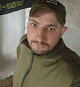 Знакомства: Максим, 32 года, Солнечногорск