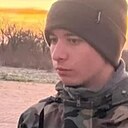Знакомства: Liviu, 21 год, Страшены