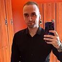 Знакомства: Илья, 32 года, Петропавловск-Камчатский