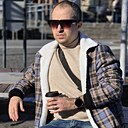 Знакомства: Михаил, 35 лет, Снежное