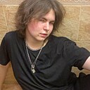 Знакомства: Саша, 18 лет, Челябинск