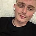 Знакомства: Андрей, 24 года, Старый Оскол