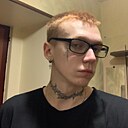 Знакомства: Денис, 23 года, Киров