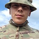 Знакомства: Вадим, 25 лет, Докучаевск
