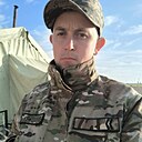 Знакомства: Илья, 25 лет, Талдыкорган