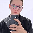 Знакомства: Олег, 19 лет, Караганда