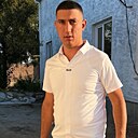 Знакомства: Эльвиз, 25 лет, Симферополь