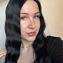 Знакомства: Анютка, 20 лет, Екатеринбург