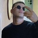 Знакомства: Олег, 24 года, Кривой Рог