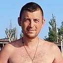 Знакомства: Витя, 27 лет, Геническ