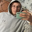 Знакомства: Дмитрий, 18 лет, Караганда