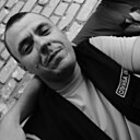 Знакомства: Роман, 38 лет, Луганск