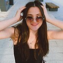 Знакомства: Яна, 23 года, Симферополь