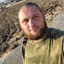 Знакомства: Евгений, 23 года, Красный Луч