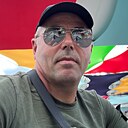 Знакомства: Florin, 47 лет, Cluj