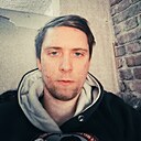 Знакомства: Максим, 24 года, Белогорск