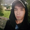Знакомства: Виктор, 31 год, Саратов