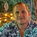 Знакомства: Максим, 34 года, Москва
