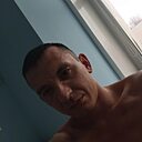Знакомства: Артём, 33 года, Алейск