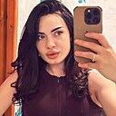 Знакомства: Каролина, 23 года, Уссурийск