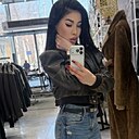 Знакомства: Исаева, 36 лет, Бишкек