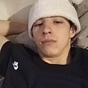 Знакомства: Кирилл, 22 года, Новошахтинск