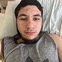 Знакомства: Artur, 21 год, Арамиль
