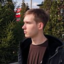 Знакомства: Денис, 22 года, Новошахтинск
