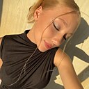 Знакомства: Ксюша, 19 лет, Владивосток