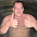 Знакомства: Виктор, 39 лет, Холмск