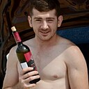 Знакомства: Макс, 23 года, Краснодар