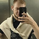 Знакомства: Андрей, 27 лет, Москва