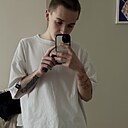 Знакомства: Максим, 19 лет, Муром