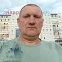 Знакомства: Вова, 49 лет, Круглое